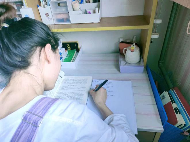 金沙威尼斯欢乐娱人城国奖风采｜黄宗威：追风赶月莫停留平芜尽处是青山