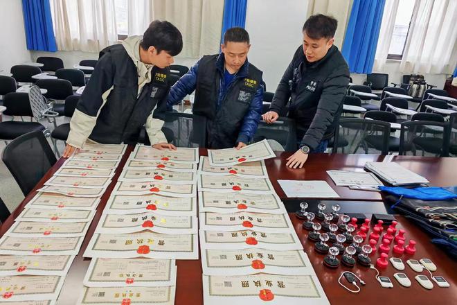 金沙威尼斯欢乐娱人城上海侦破利用税收优惠政策实施虚开犯罪案件70余起涉案10亿元(图2)