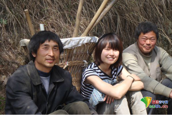 金沙威尼斯欢乐娱人城创业先锋赵海伶：向传统经营模式说不的大山姑娘
