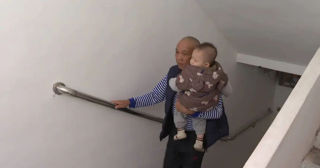 金沙威尼斯欢乐娱人城赞！四会多个小区装上了！(图2)