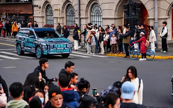 金沙威尼斯比汉兰达轴距还长！捷途新款7座插混SUV1669万起还有座椅(图10)